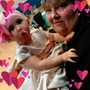 Meet your Posher, Della